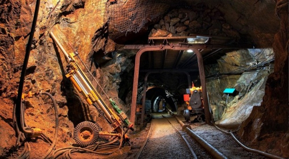 618 mije ton mineral baker nga minierat, Miredita dhe Puka me potencialet